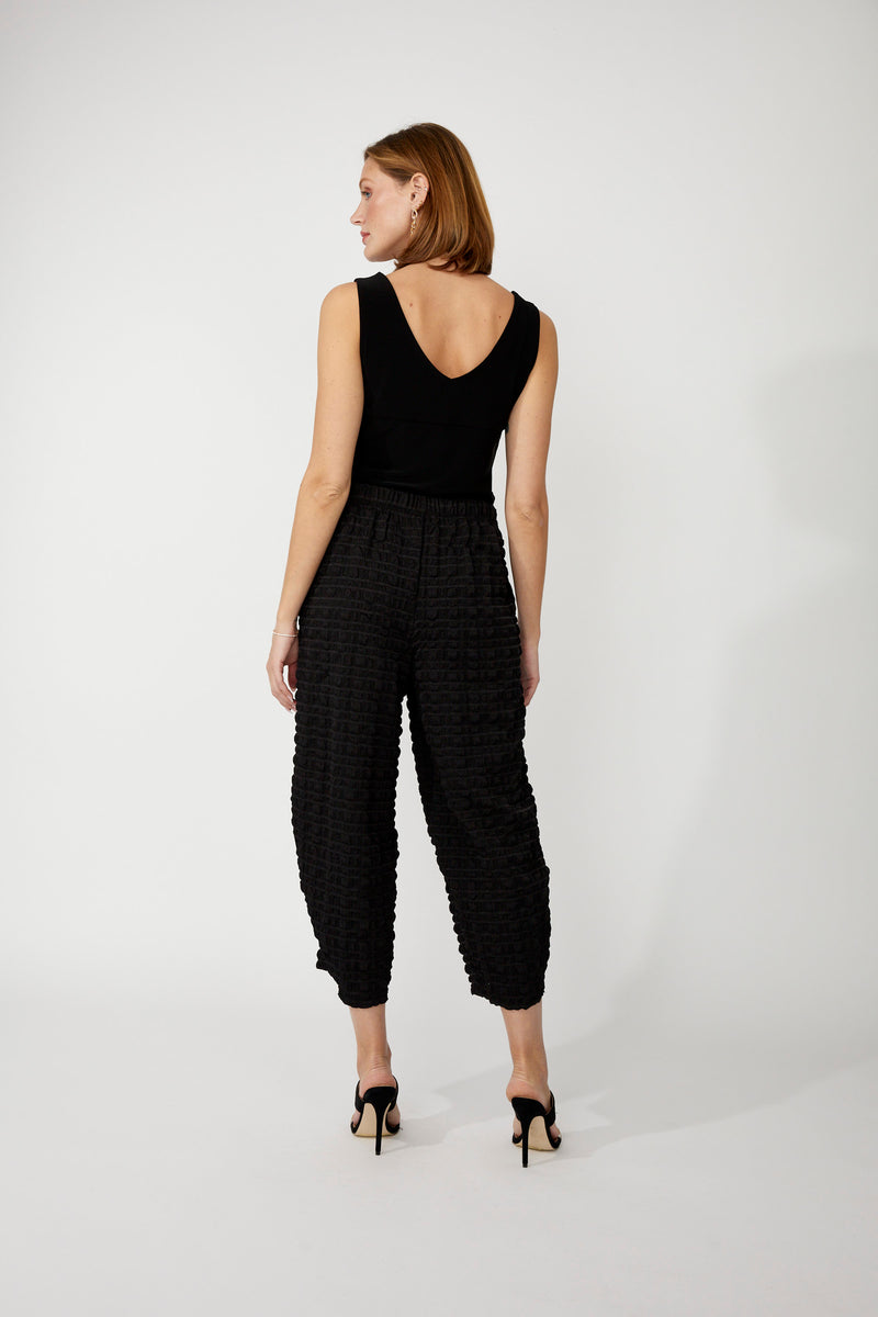 Frank Lyman Relaxed Cropped Trousers Style 256832u