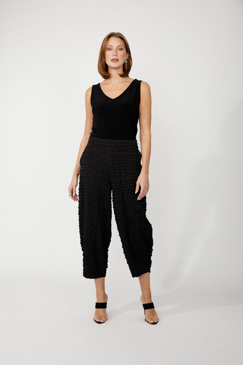 Frank Lyman Relaxed Cropped Trousers Style 256832u