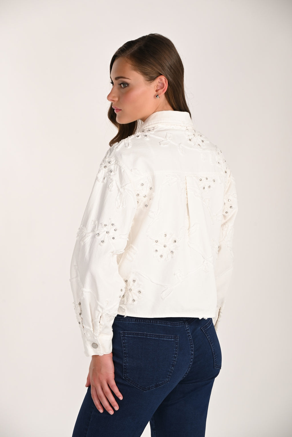 Frank Lyman Floral Cropped Denim Jacket Style 261600