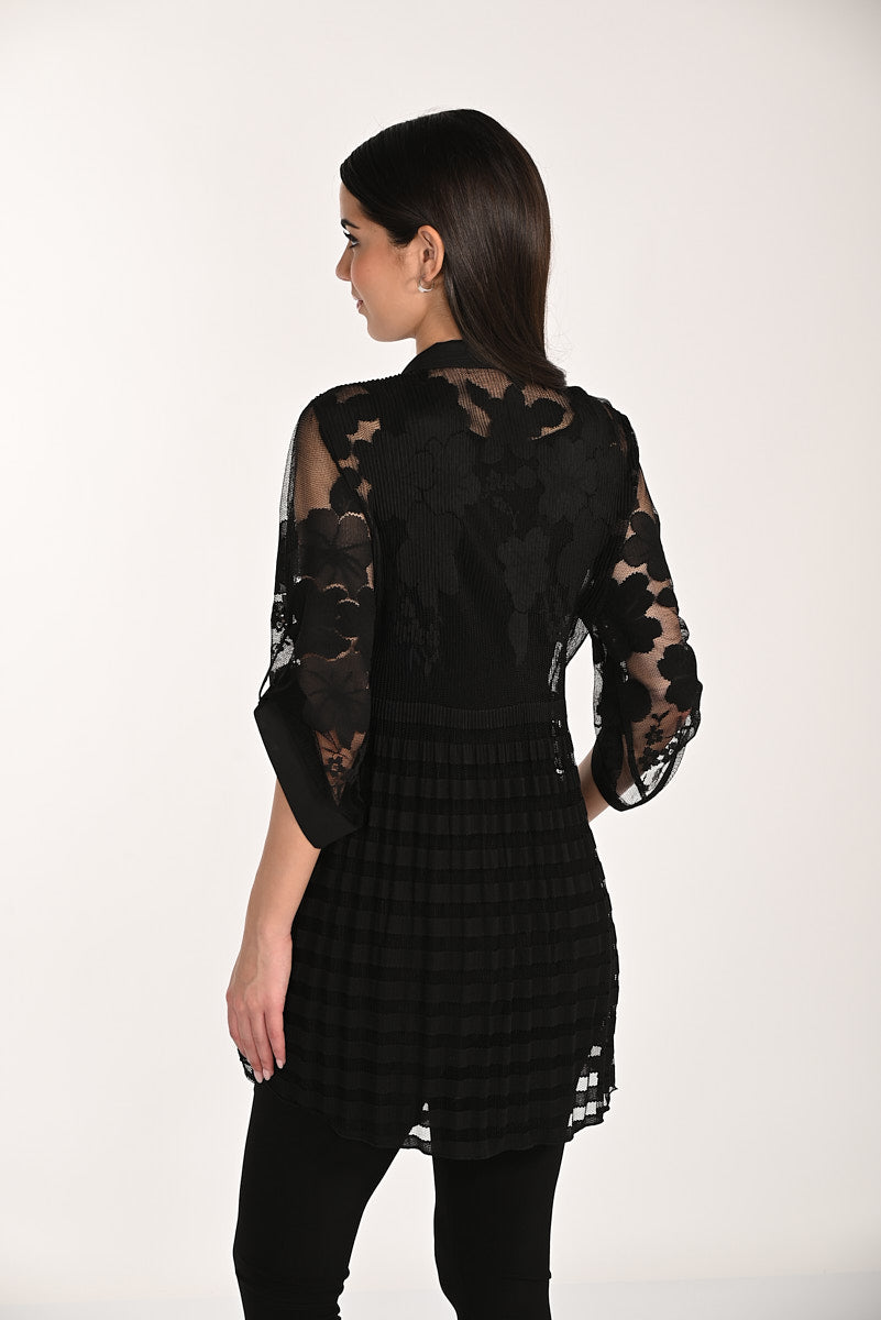 Frank Lyman Floral Embroidered Blouse Style 266566