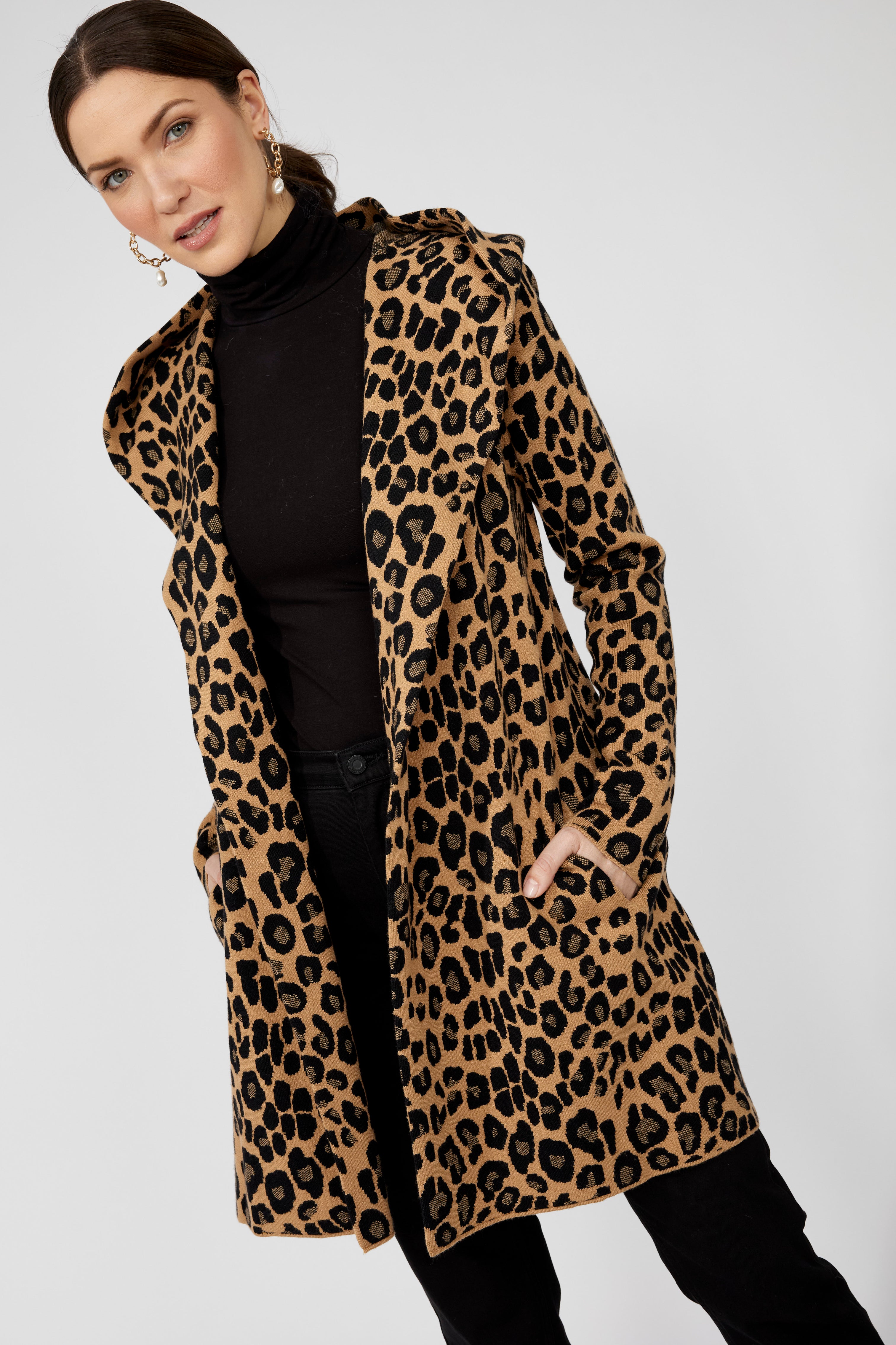 Frank Lyman Leopard Print Cardigan Style 253812 – lolasfashions.ca