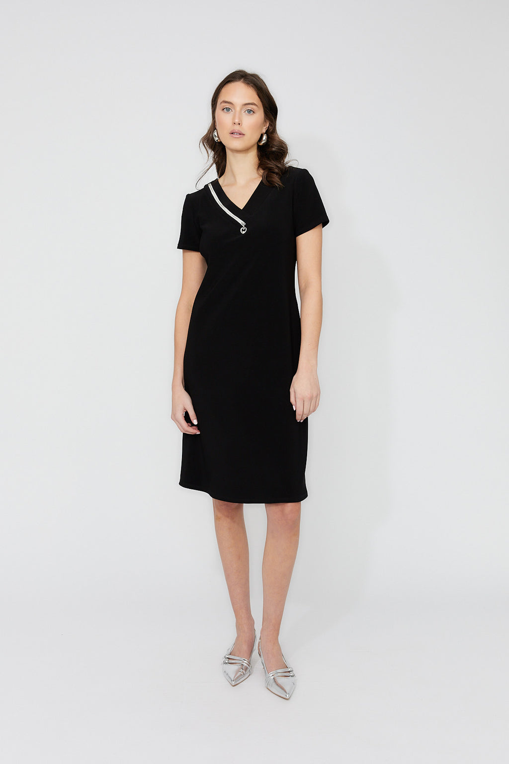 Frank Lyman Knee-length Shift Dress Style 261014
