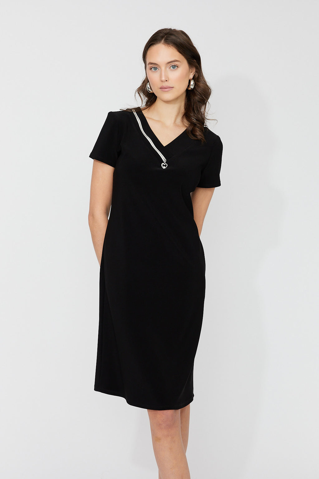 Frank Lyman Knee-length Shift Dress Style 261014