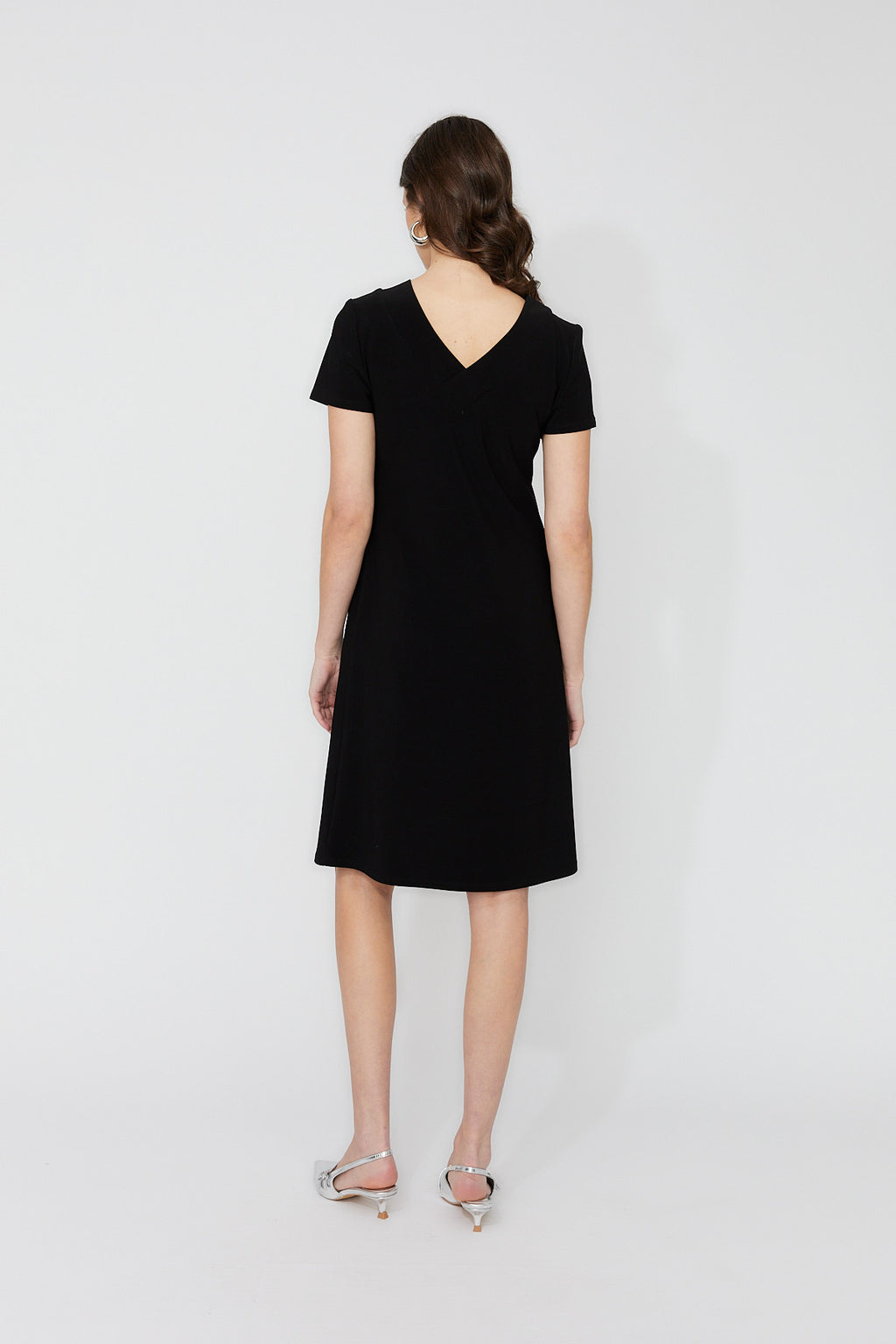 Frank Lyman Knee-length Shift Dress Style 261014