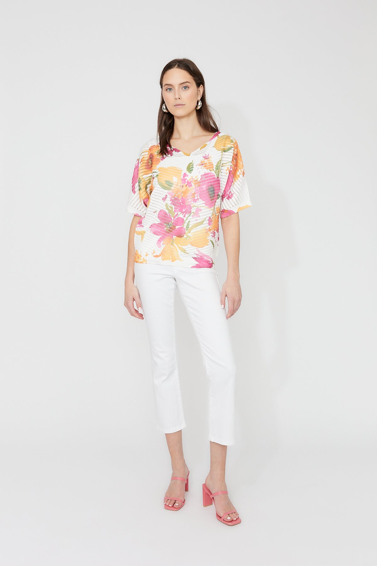 Frank Lyman Floral V-neck Pullover Style 261644