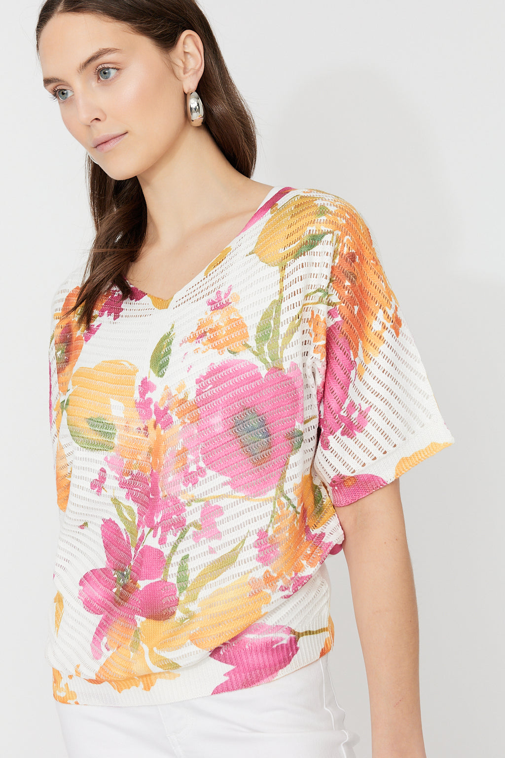 Frank Lyman Floral V-neck Pullover Style 261644