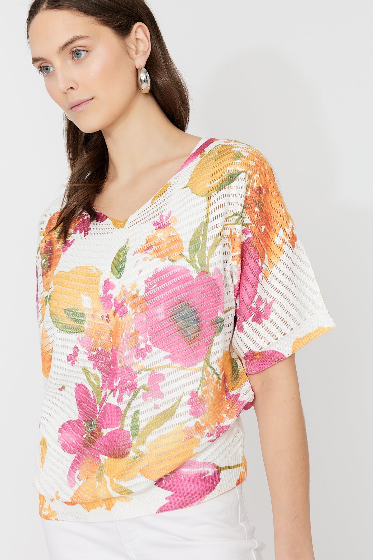 Frank Lyman Floral V-neck Pullover Style 261644