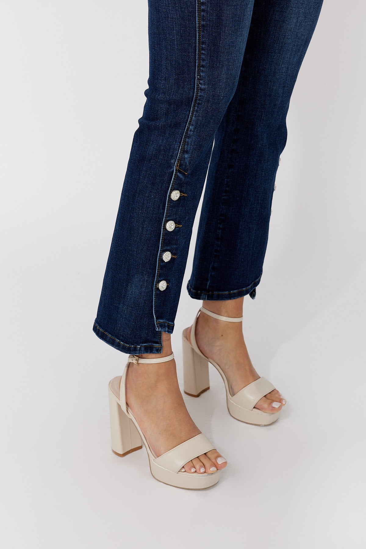 Frank Lyman High-waisted Slim Jeans Style 266508