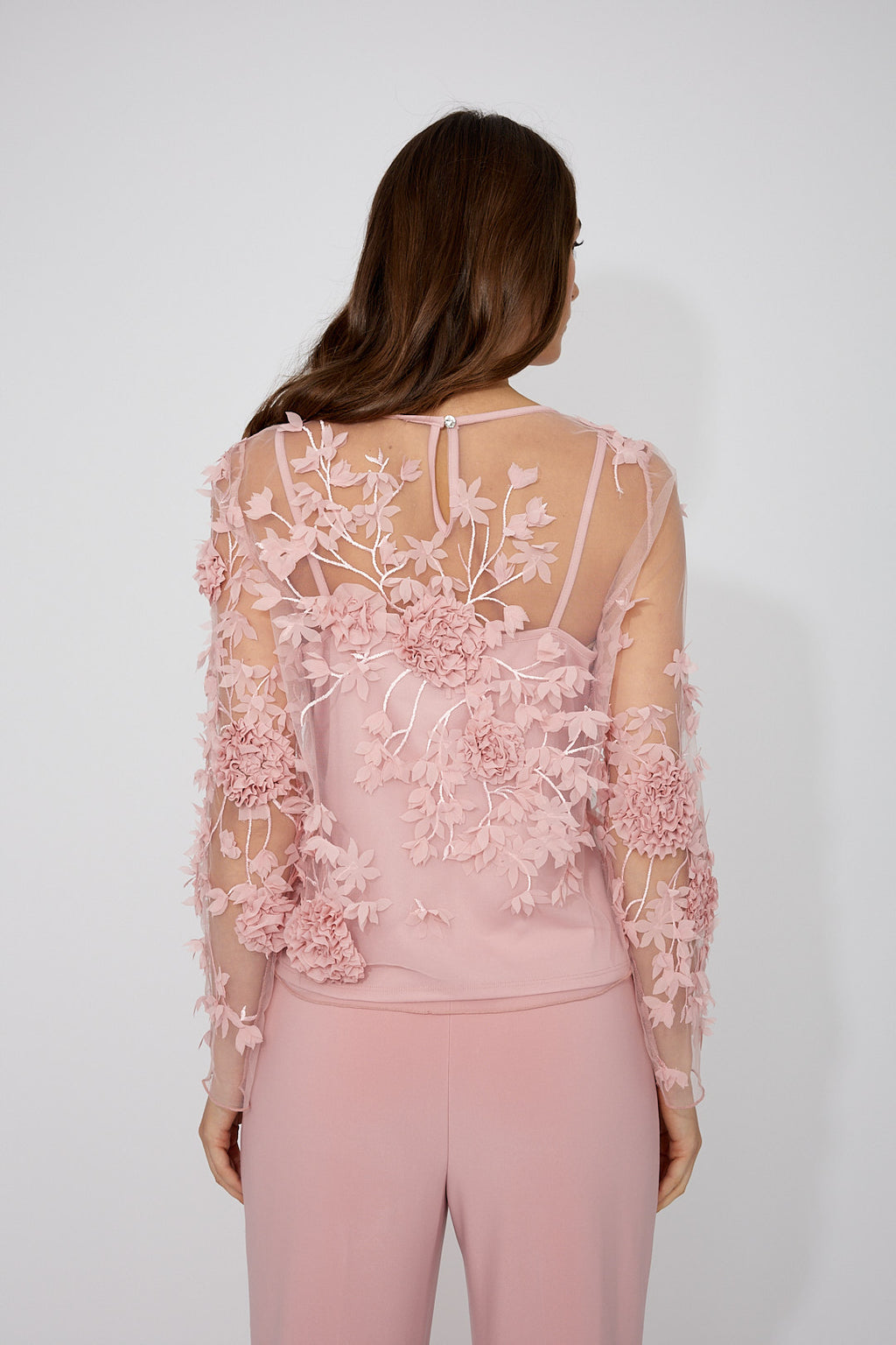 Frank Lyman Floral Embroidered Pullover Style 268319