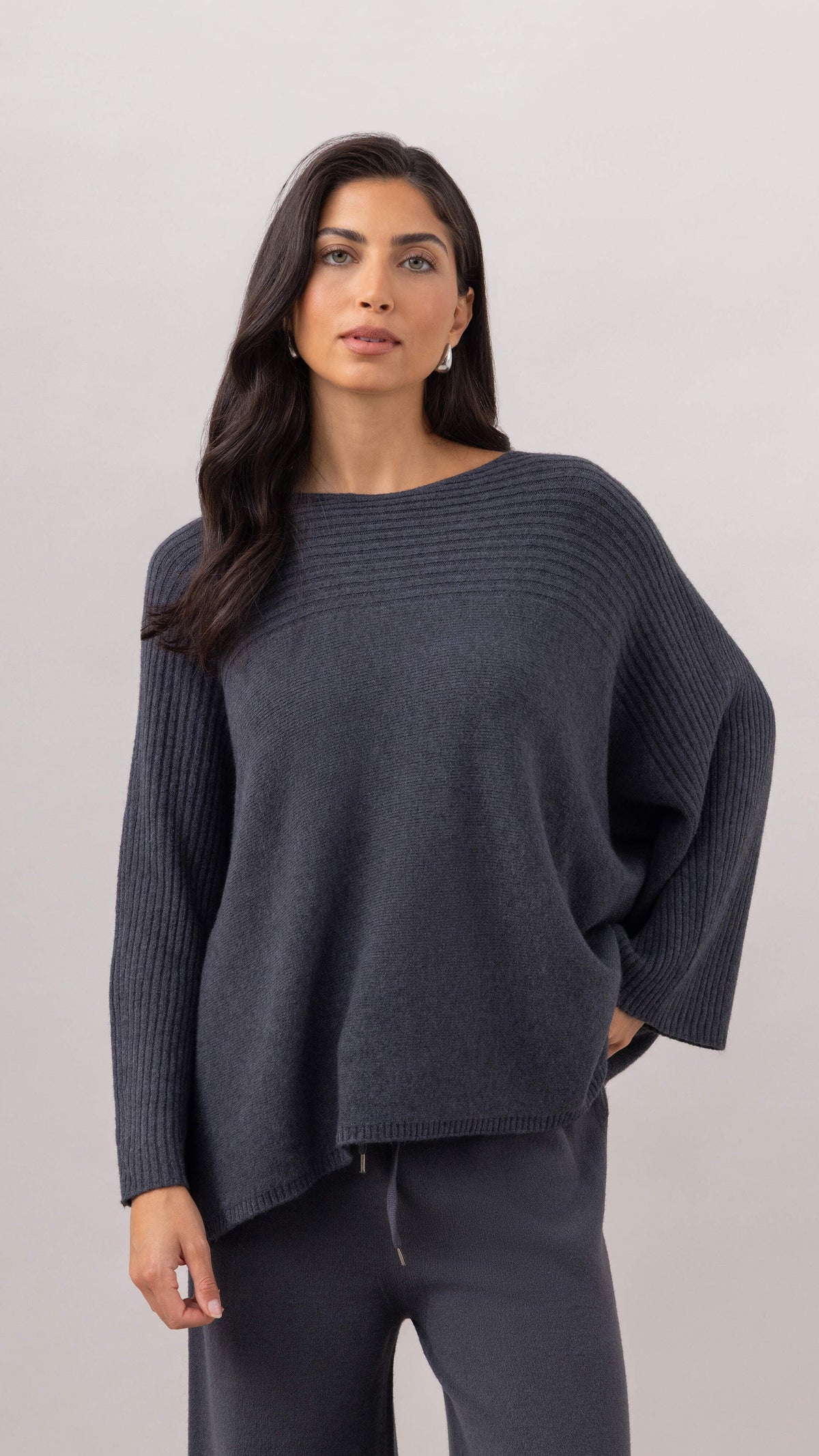Cora Sweater in anthracite