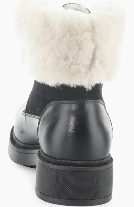 Bos. & Co. Nyssa Waterproof Genuine Shearling Boot