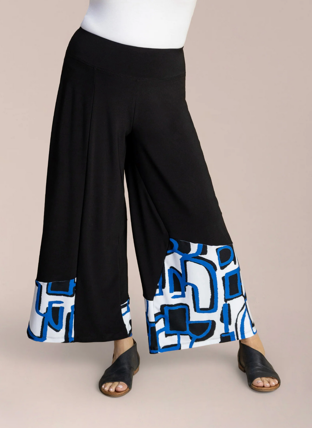 Sympli Wide Leg Crop, Blocked Print 27204