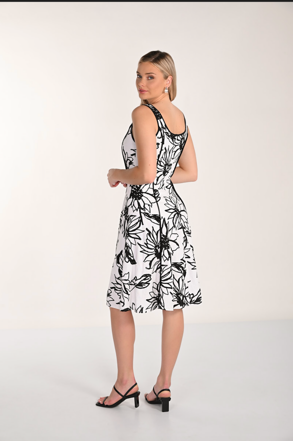 Frank Lyman Floral A-line Dress With Pockets Style 266141