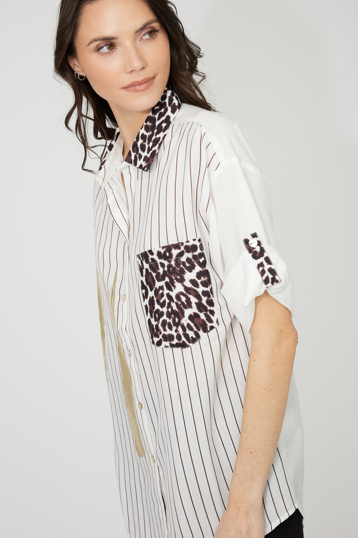 Frank Lyman Leopard Print Buttoned Shirt Style 261653