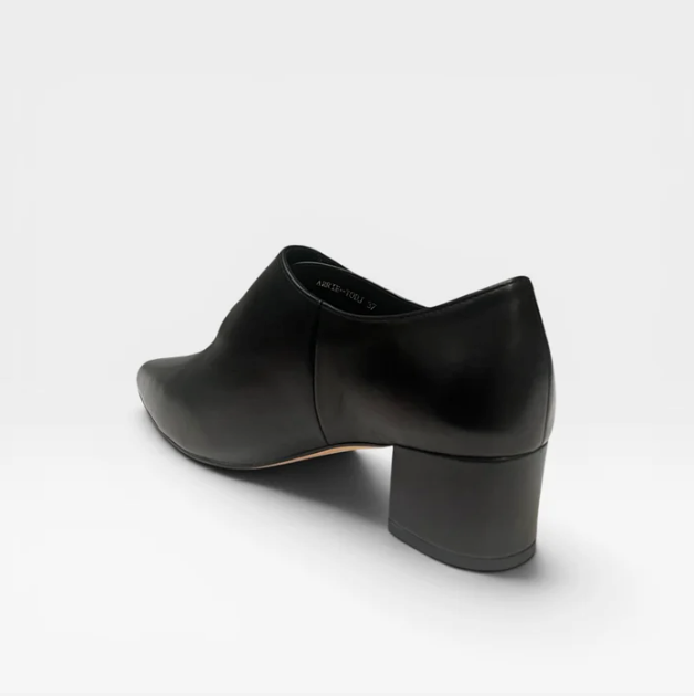 Django and Juliette Arrie Black Leather Shoes