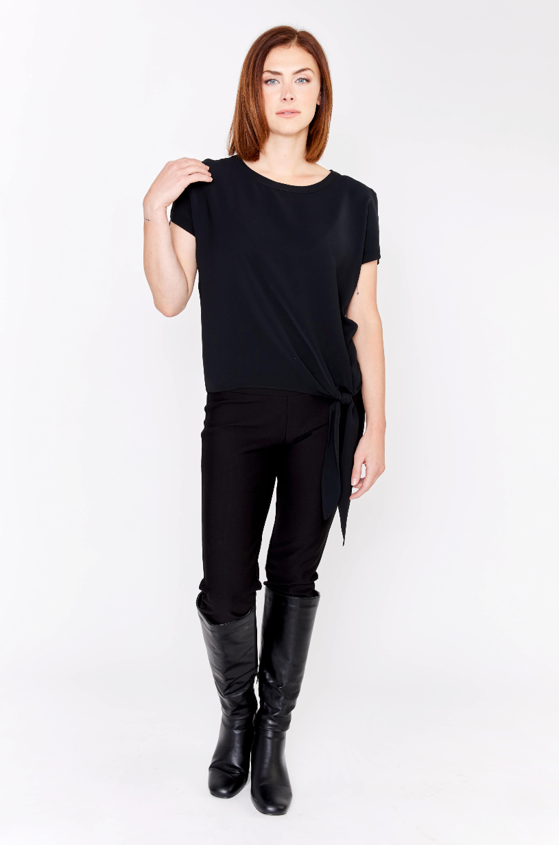 Frank Lyman Knotted Crew Neck Pullover Style 181224