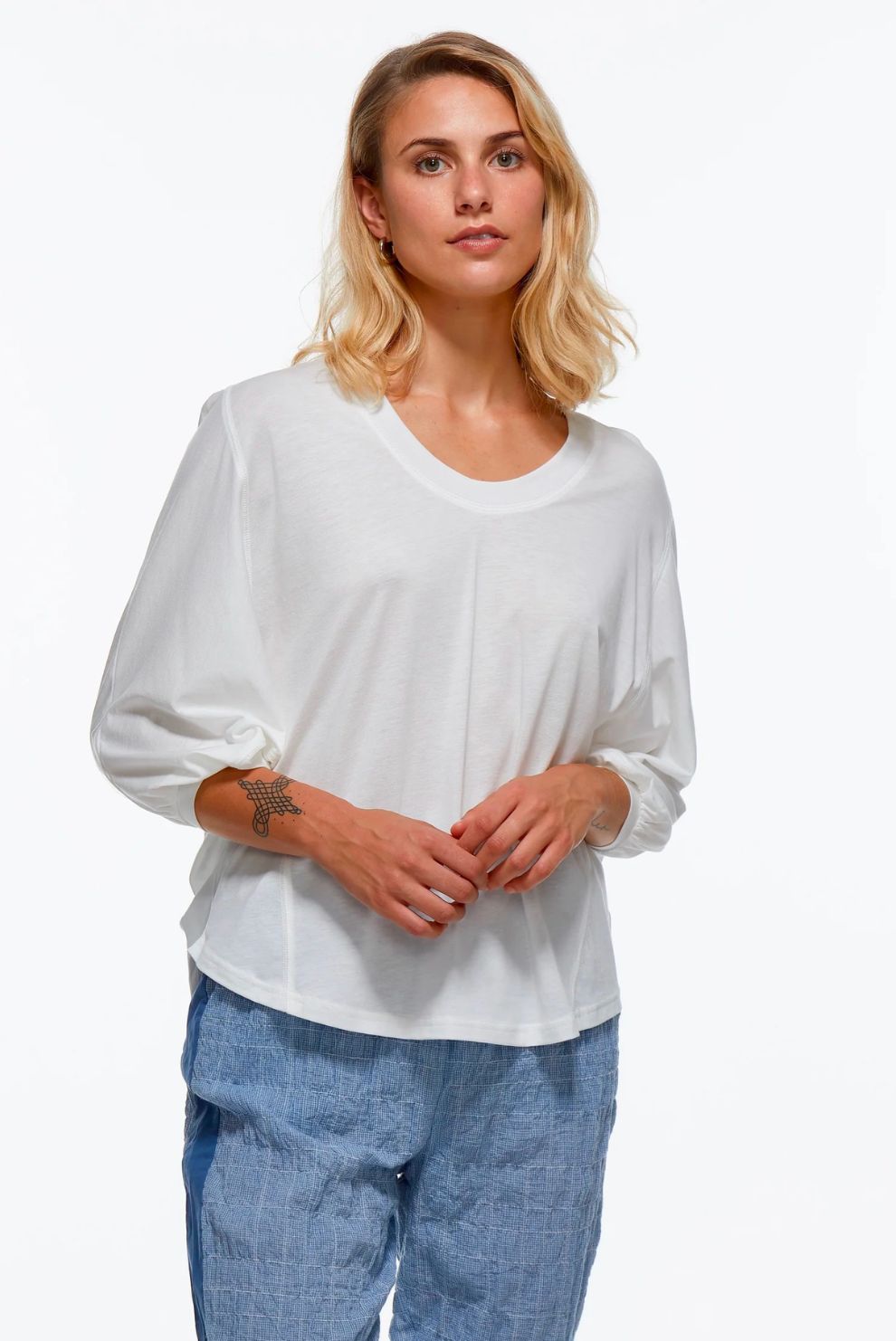Zaket and Plover Rounded Bottom Tee | Style ZP4513U