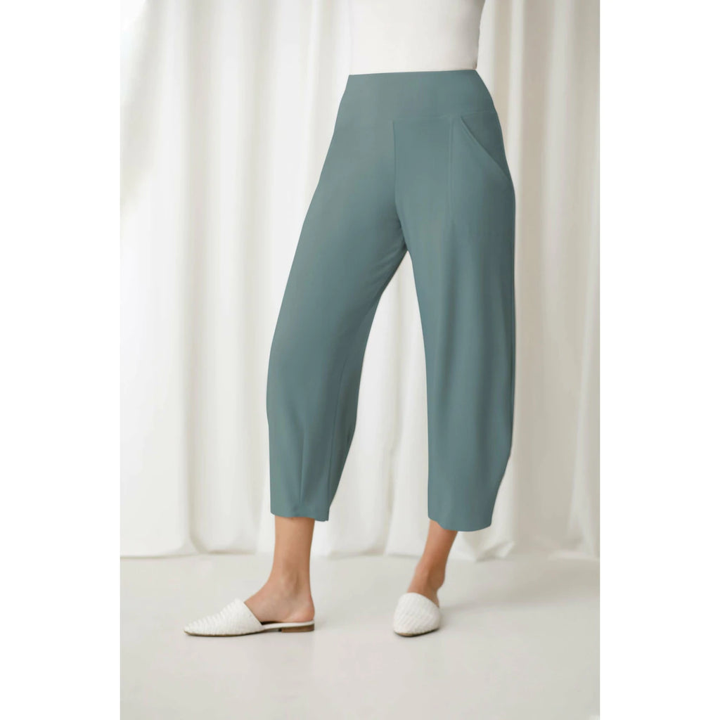 Narrow Lantern Cropped Pant